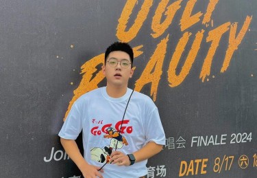 「凯旋返乡：华体会体育 剖析球员在主场庆典中接受英雄式欢迎，该如何继续保持平常心」