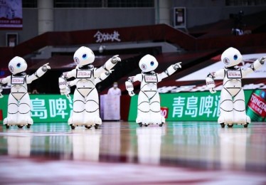 「百战元老隐退：华体会体育 阐述退役动人时刻与队史告别仪式对球迷情感的深度洗礼」