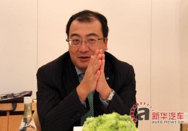跨越赛场与商战：华体会体育官网解析足球俱乐部在新时代的品牌重塑与市场拓展策略
