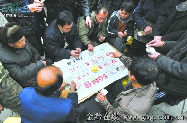 华体会体育深度:骰子赌的历史背景与现代玩法演变,骰子赌注