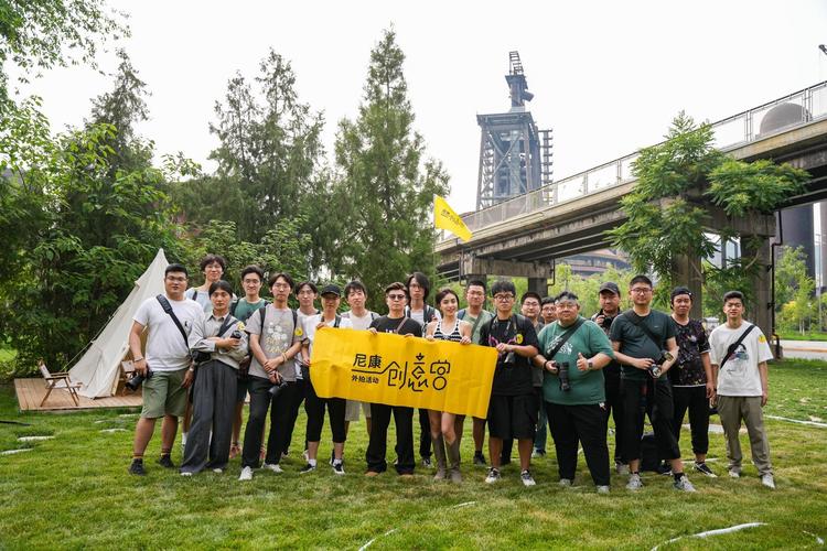 华体会体育app:如何在棋牌对战中掌握技巧,轻松赢得大奖
