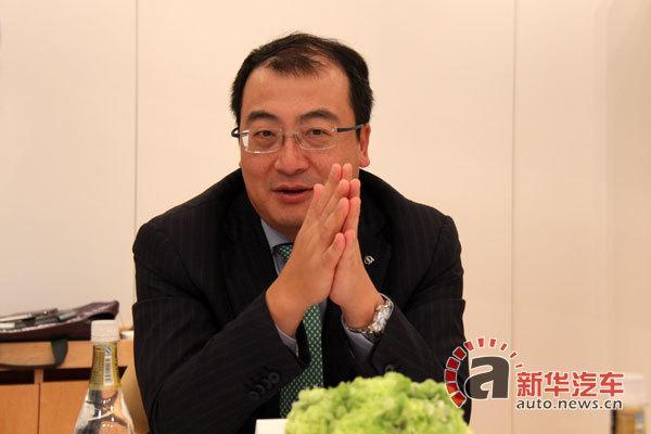 跨越赛场与商战:华体会体育官网解析足球俱乐部在新时代的品牌重塑与市场拓展策略