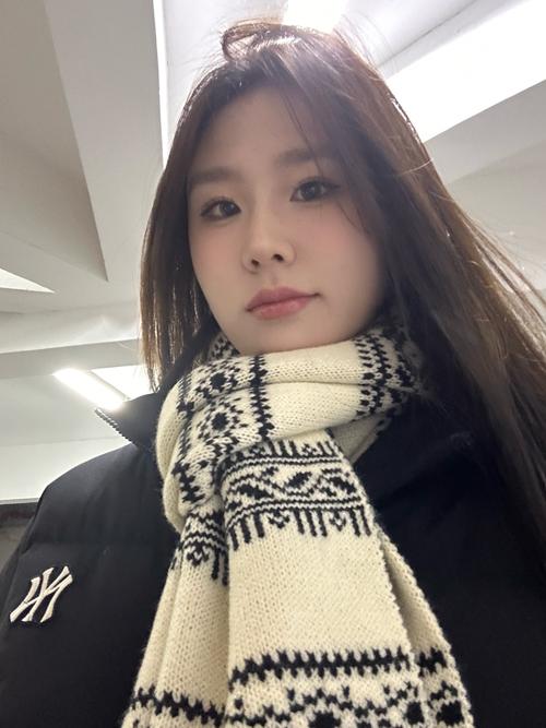 「女记者的 MLB 视角:华体会体育 专访媒体先锋如何在男性主导的赛场崭露头角」