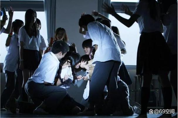「宿敌间的意外交易:华体会体育app 追查当红先发投手为何转换到对手阵营,引爆舆论」